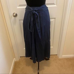 Wide Leg Cropped Jeans with Front Tie